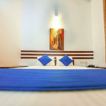 White Rose Beach Resort Marawila Exterior photo